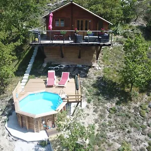 Chalet Sur Pilotis Avec Piscine Privee, Lucéram